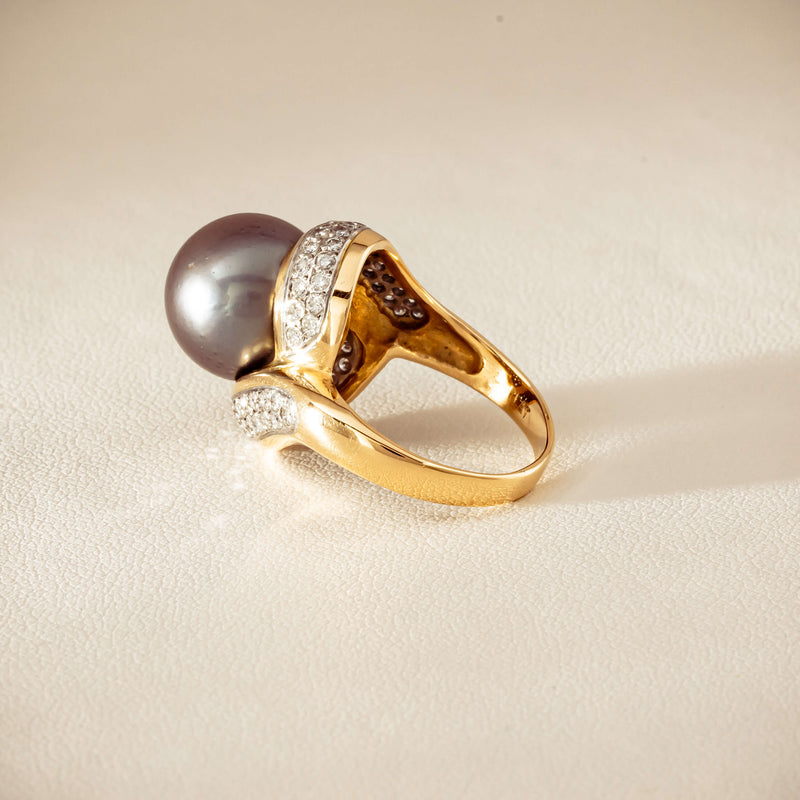 Deja Vu 18ct Yellow Gold 11.8mm Black Pearl & Diamond Ring - Ring - Walker & Hall
