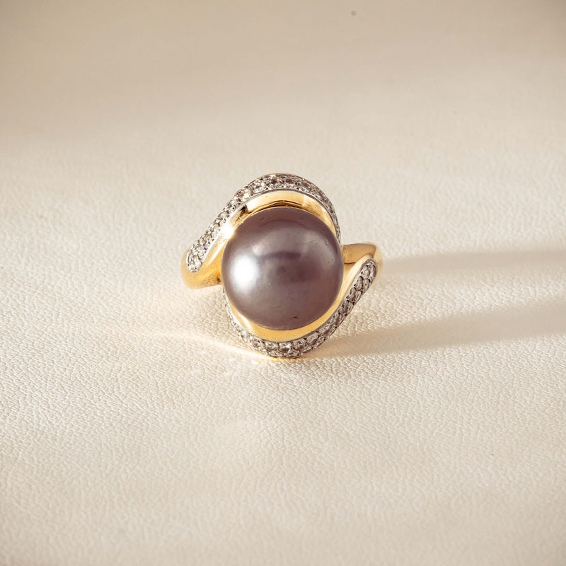 Deja Vu 18ct Yellow Gold 11.8mm Black Pearl & Diamond Ring - Ring - Walker & Hall