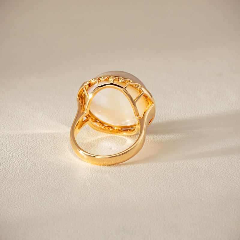 Deja Vu 18ct Yellow Gold 17mm Mabe Pearl Ring