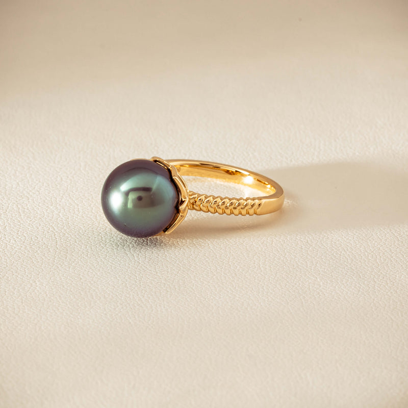 18ct Yellow Gold 10.9mm Black Pearl Selene Ring - Ring - Walker & Hall