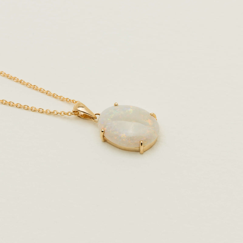 14ct Yellow Gold 3.28ct Opal Cabochon Pendant