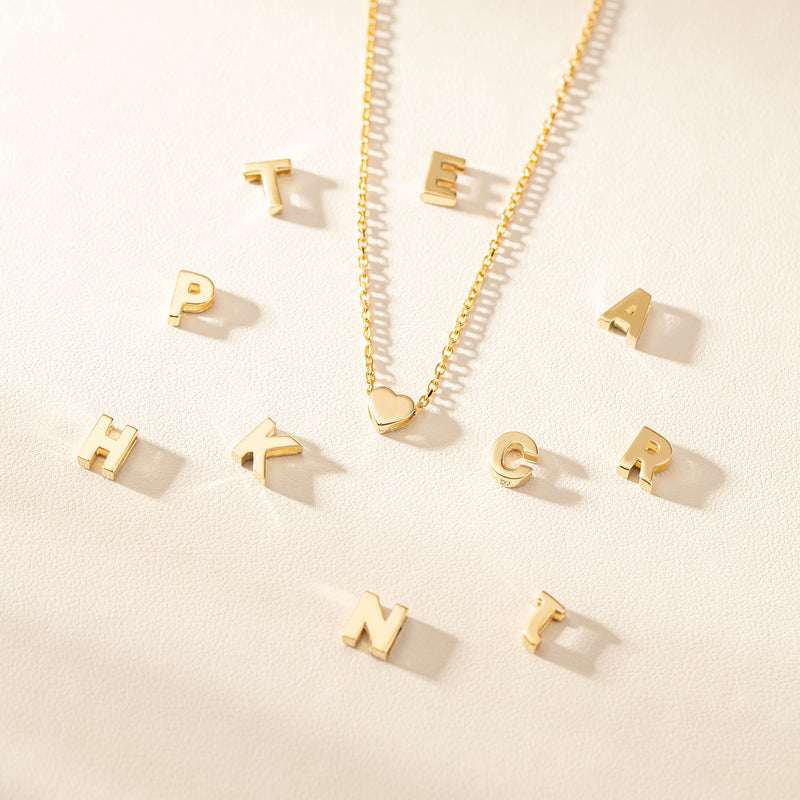 Yellow gold Noted pendants