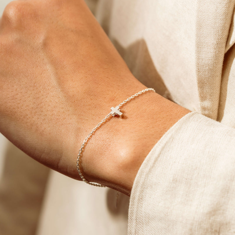 Sterling Silver Noted Cross Bracelet (Charm + Chain) - Bracelet - Walker & Hall