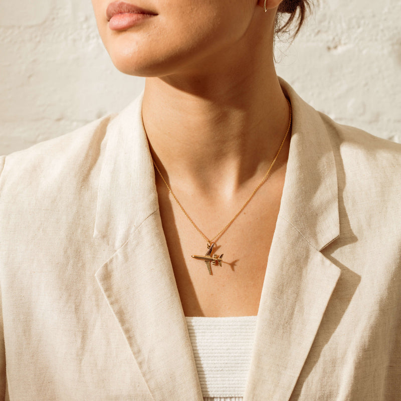 Deja Vu 9ct Yellow Gold Airplane Charm Pendant