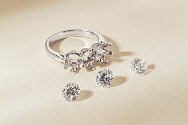 Trilogy ring setting with three loose diamonds