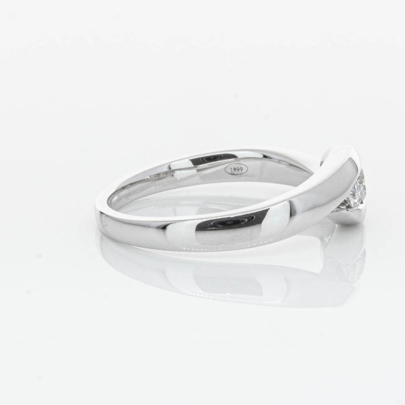 18ct White Gold Diamond Solstice Ring-Ring-Walker & Hall