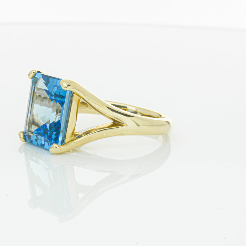 14ct Yellow Gold Blue Topaz Verona Ring-Ring-Walker & Hall