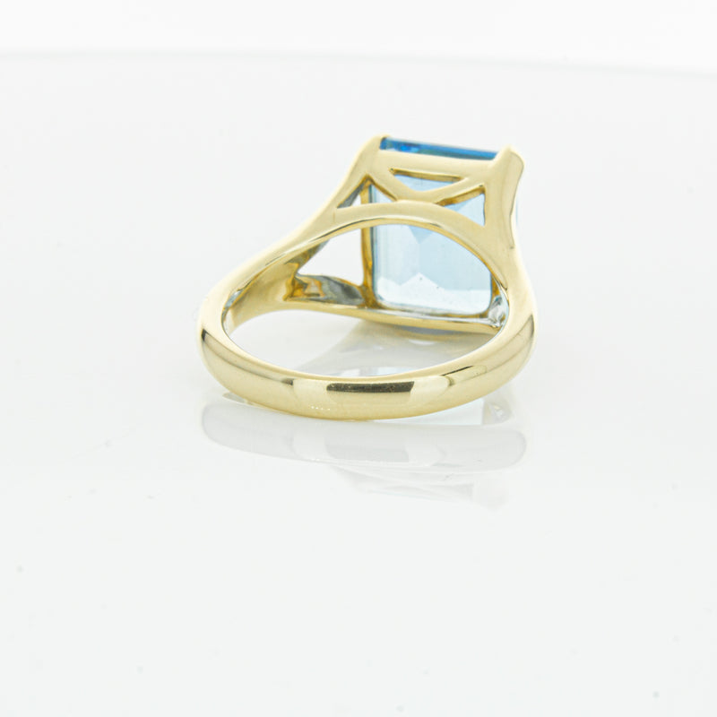 14ct Yellow Gold Blue Topaz Verona Ring-Ring-Walker & Hall