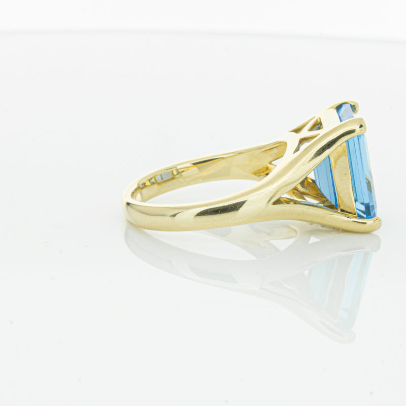 14ct Yellow Gold Blue Topaz Verona Ring-Ring-Walker & Hall