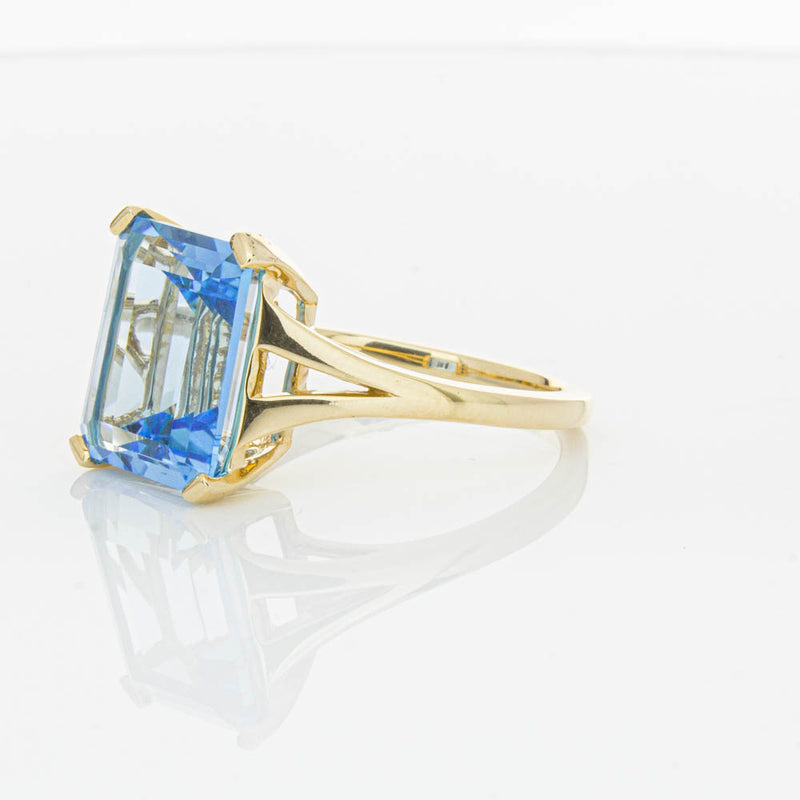 14ct Yellow Gold Blue Topaz Juliet Ring-Ring-Walker & Hall