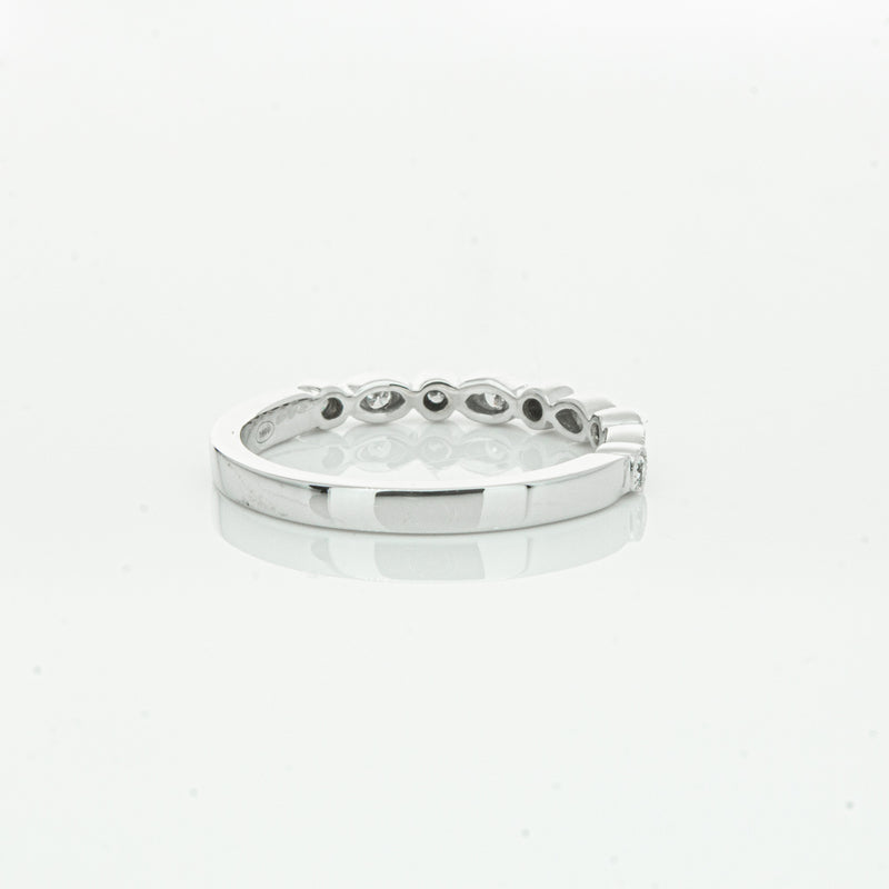 18ct White Gold Diamond Aura Ring-Ring-Walker & Hall