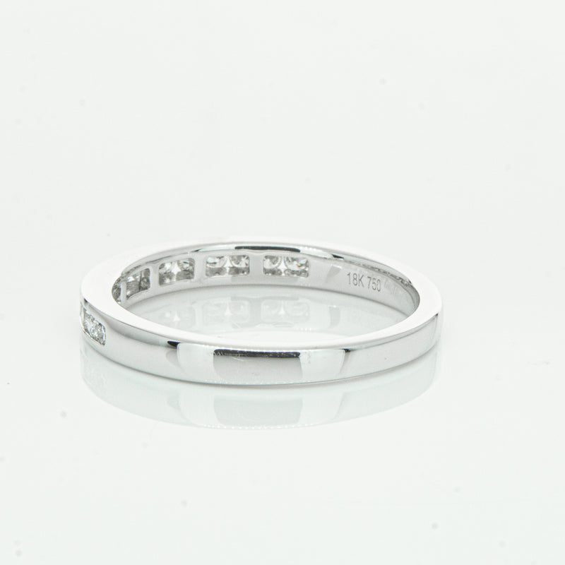 18ct White Gold .28ct Diamond Avalon Band-Ring-Walker & Hall