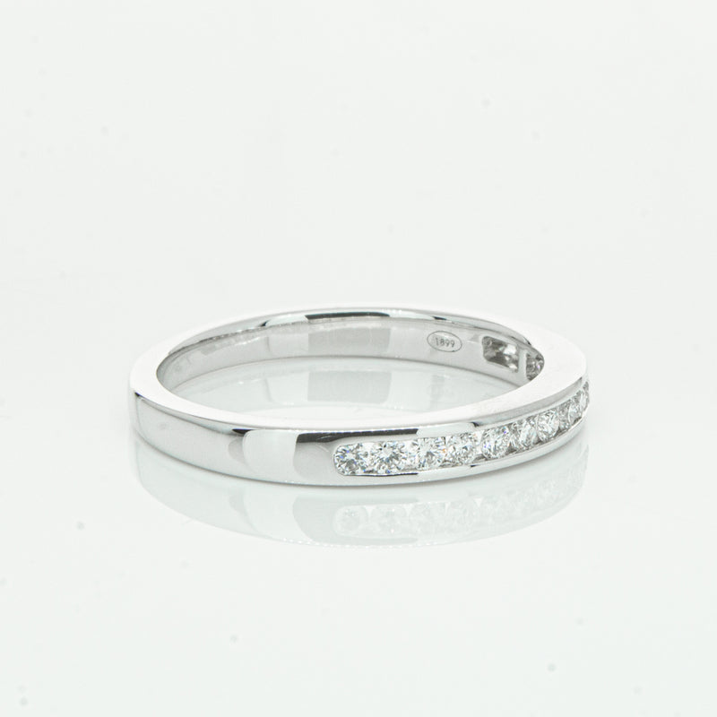 18ct White Gold .28ct Diamond Avalon Band-Ring-Walker & Hall
