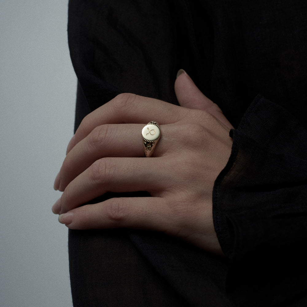 Karen walker signet ring hot sale